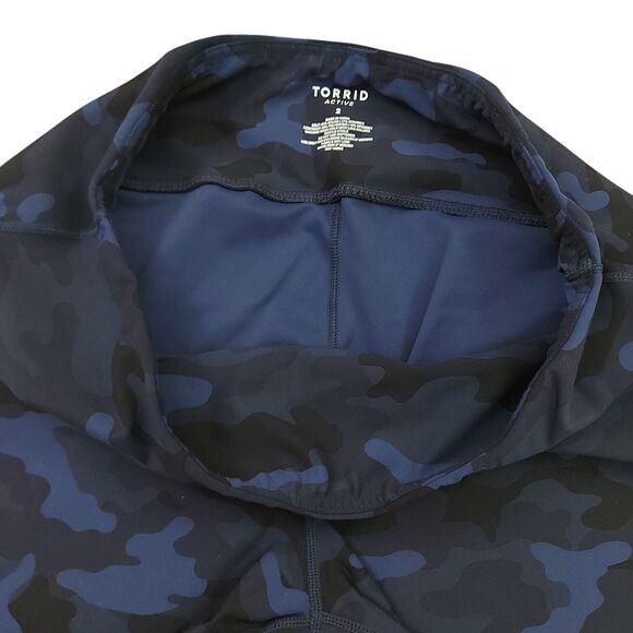 Torrid Active Leggings Womens 2 Navy Camo Mesh Breathable Athleisure Gym Workout - Picture 4 of 12